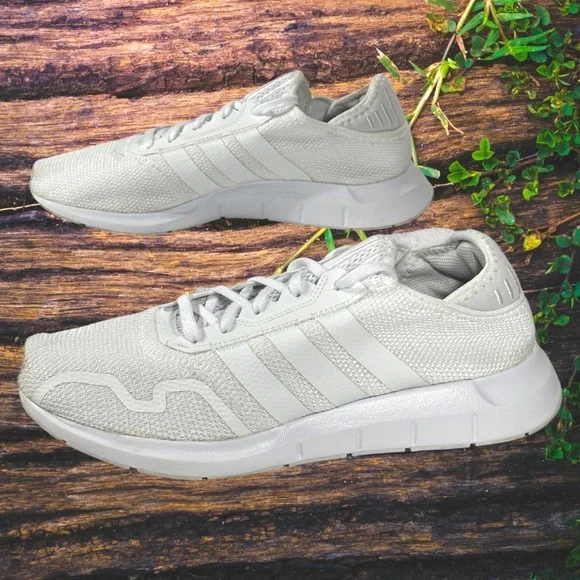 Adidas Originals Gray & White Sneakers | Size 12 White And Grey Adidas Sneakers | Foot Locker main image 4